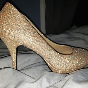 Gold sparkle heels
